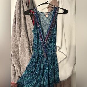 women’s clothing & shoes